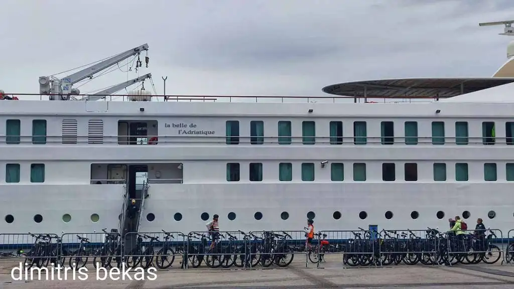 la belle de l' adriatique στο Λιμάνι του Ναυπλίου