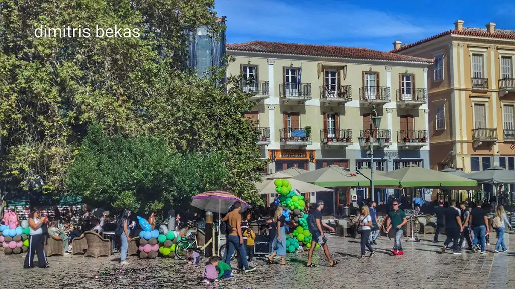 Κόσμος στο Ναύπλιο τουρισμός
