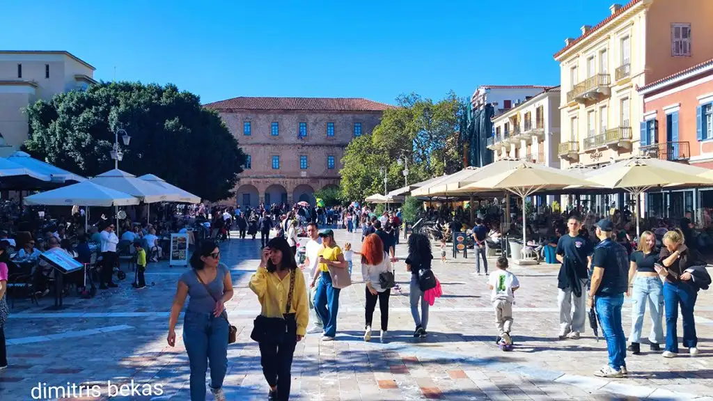 Κόσμος στο Ναύπλιο τουρισμός