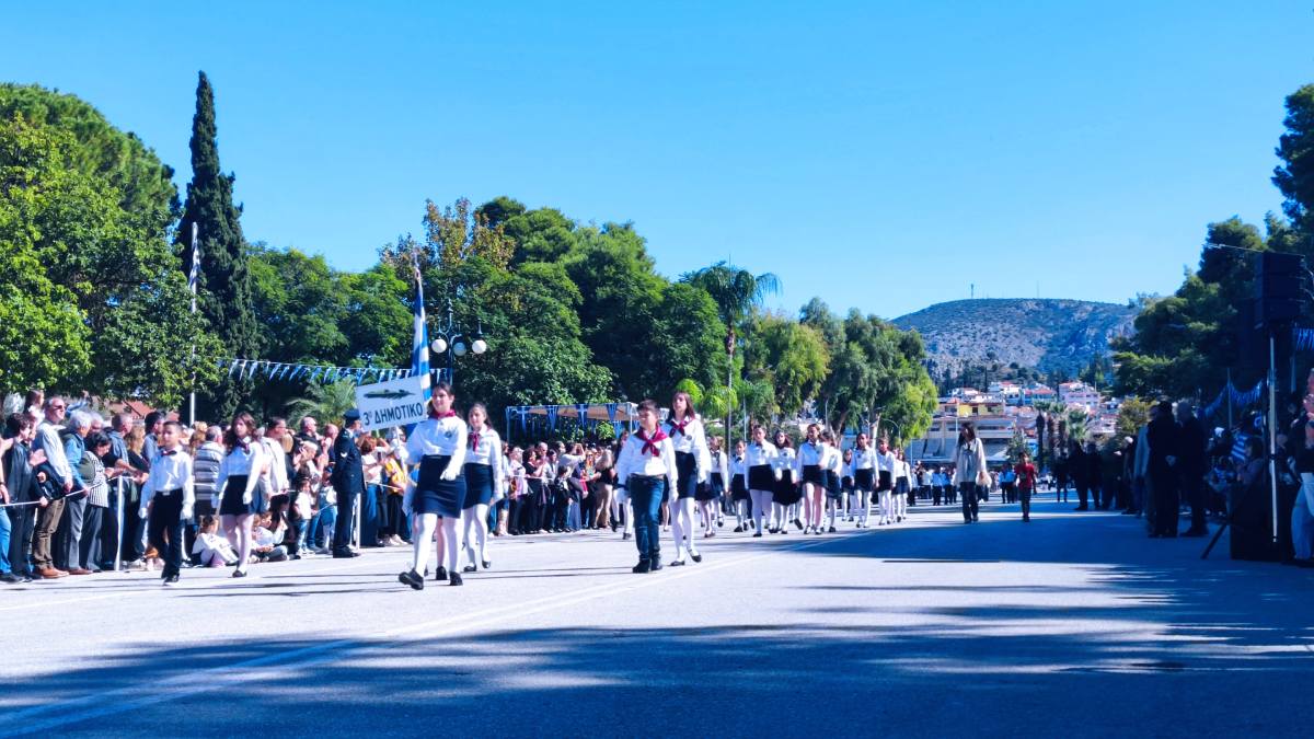 28η Οκτωβρίου: Με περηφάνια και συγκίνηση η παρέλαση στο Ναύπλιο (φωτο)