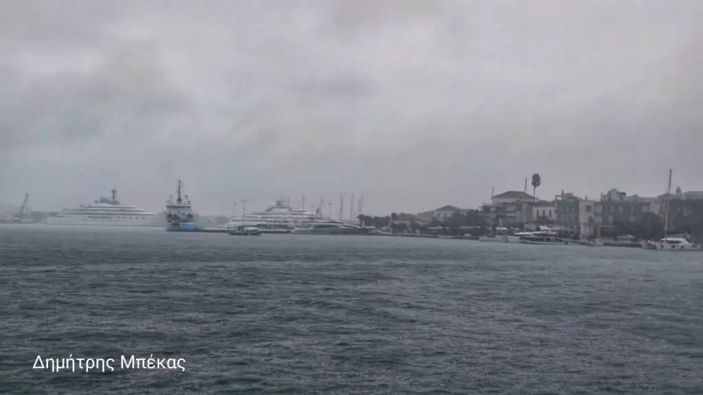 Ναύπλιο σύννεφα ομίχλη