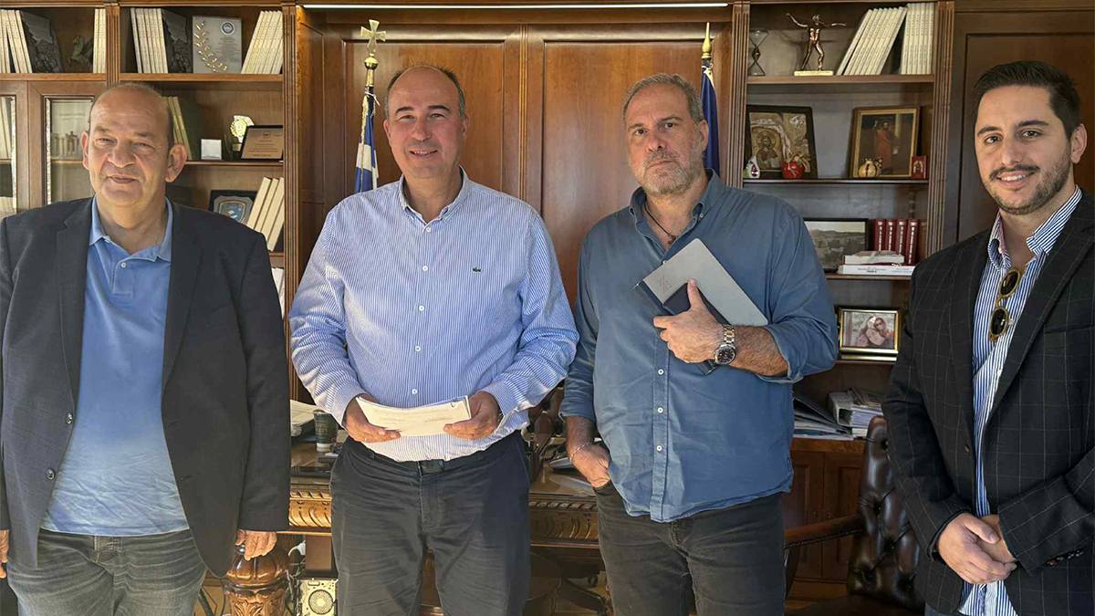 Κορινθία: Έπεσαν οι υπογραφές για έργο βελτίωσης οδικής ασφάλειας προϋπολογισμού 800.000 ευρώ