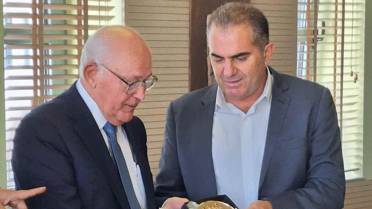 Τι έκανε ο πρέσβης της Κούβας στην Καλαμάτα