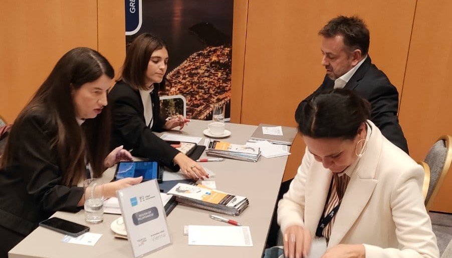 Επαφές για ενίσχυση της αεροπορικής συνδεσιμότητας της Καλαμάτας