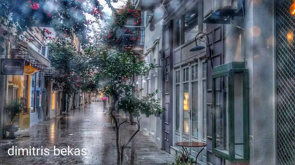 Μια βροχερή μέρα στο Παλιό Ναύπλιο