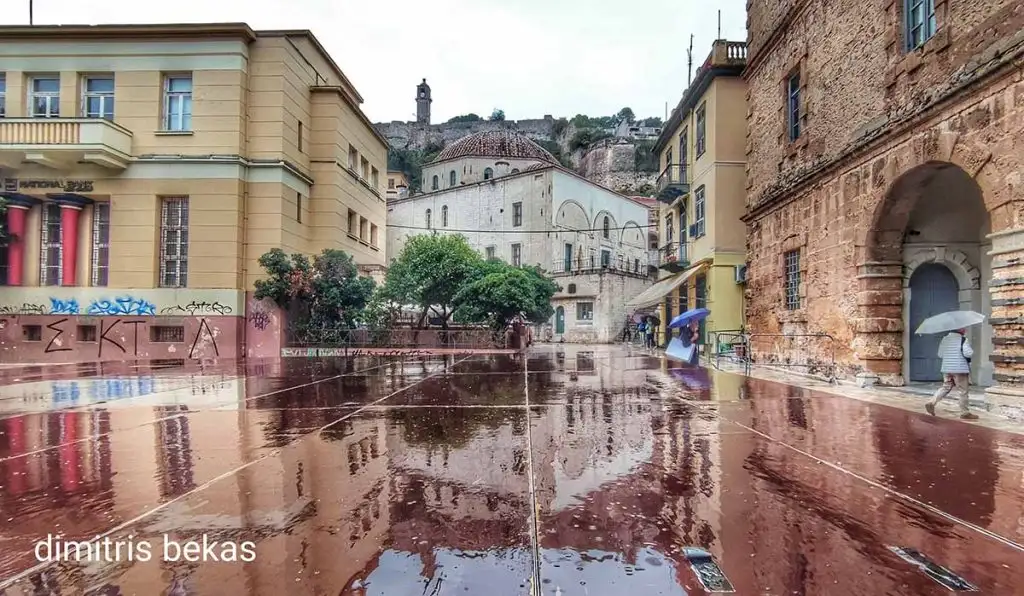 Μια βροχερή μέρα στο Παλιό Ναύπλιο