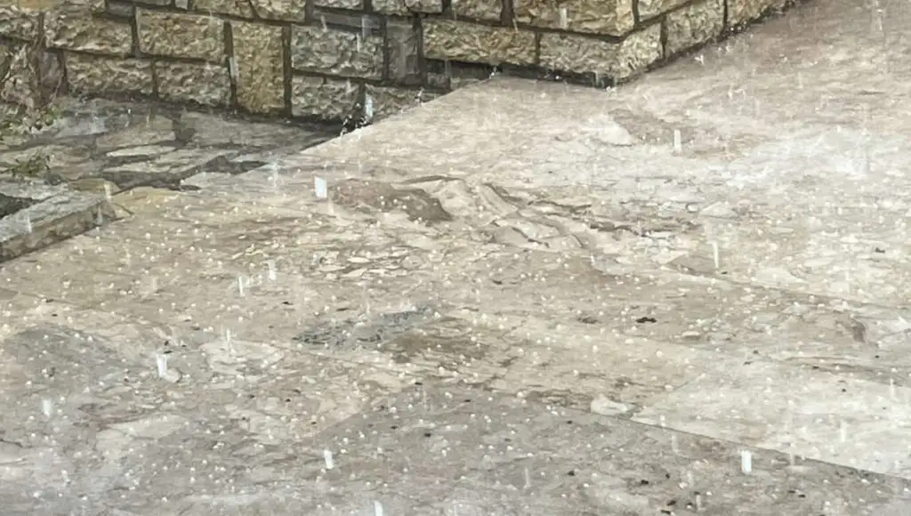 Χαλάζι στο Κουρτάκι