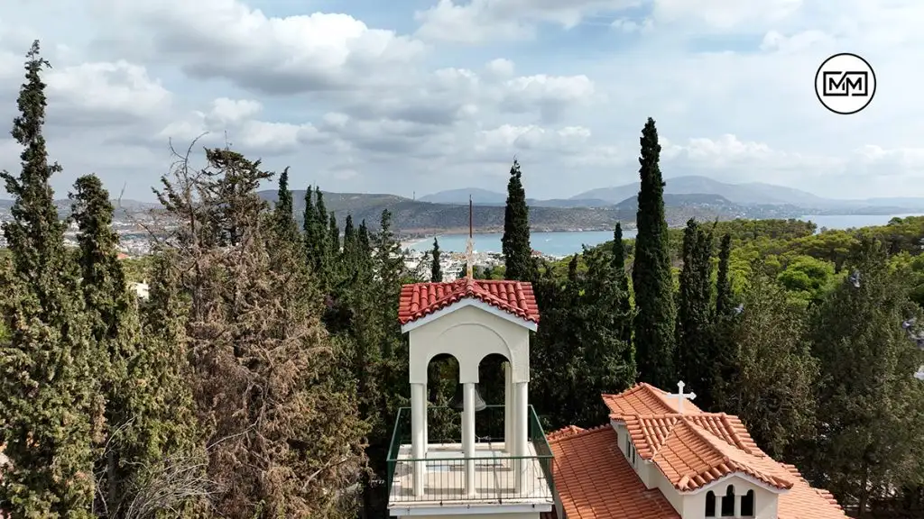 Υπολοχαγός Νατάσσα - Η εκκλησία στην Αττική όπου γυρίστηκε η διάσημη σκηνή με τα πολυβόλα