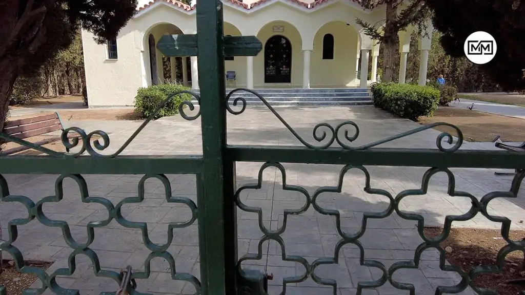 Υπολοχαγός Νατάσσα - Η εκκλησία στην Αττική όπου γυρίστηκε η διάσημη σκηνή με τα πολυβόλα