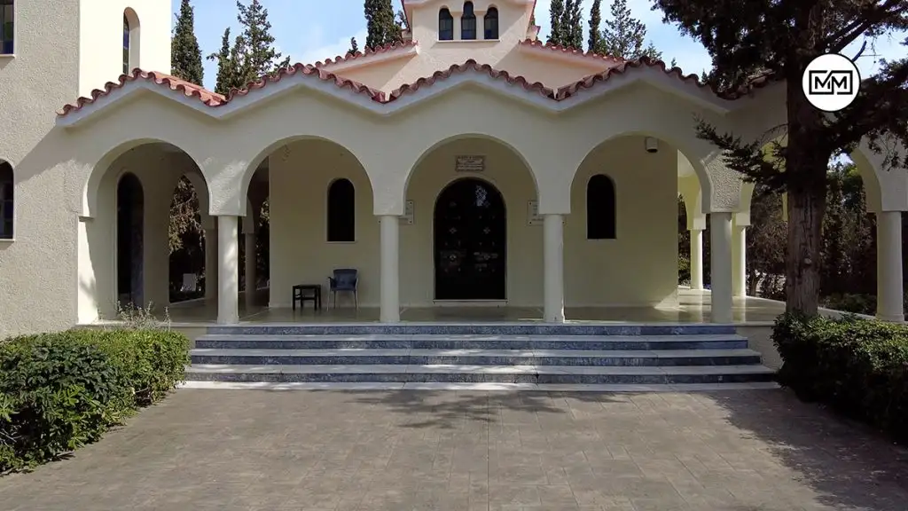 Υπολοχαγός Νατάσσα - Η εκκλησία στην Αττική όπου γυρίστηκε η διάσημη σκηνή με τα πολυβόλα