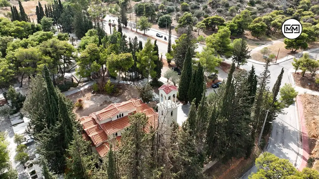 Υπολοχαγός Νατάσσα - Η εκκλησία στην Αττική όπου γυρίστηκε η διάσημη σκηνή με τα πολυβόλα