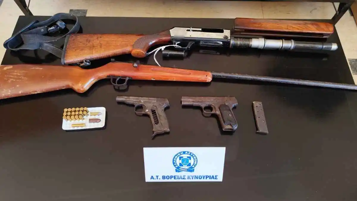 Αρκαδία: 54χρονος συνελήφθη με όπλα στο σπίτι