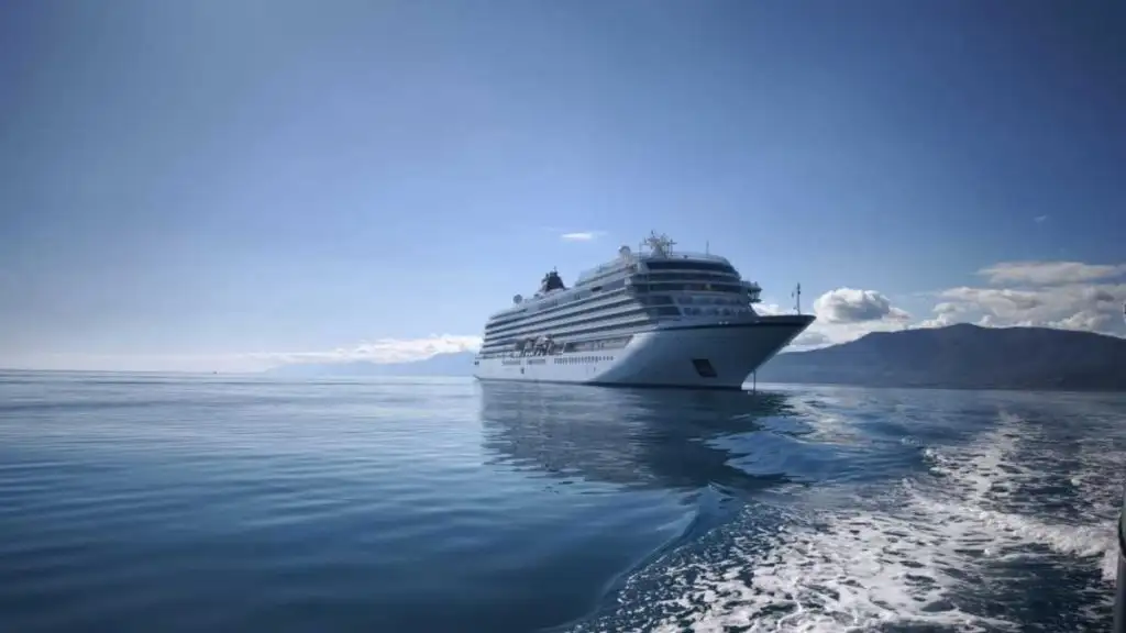 Επίσκεψη Γκούμα στο Viking Vela