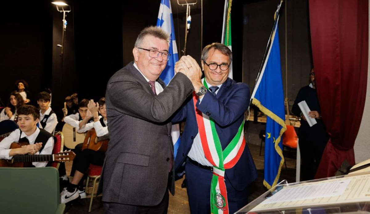 Η Κόρινθος χτίζει δεσμούς με τη Νότια Ιταλία