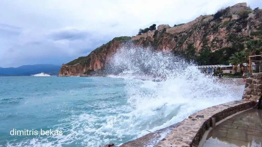 άνεμοι κύματα κακοκαιρία Ναύπλιο
