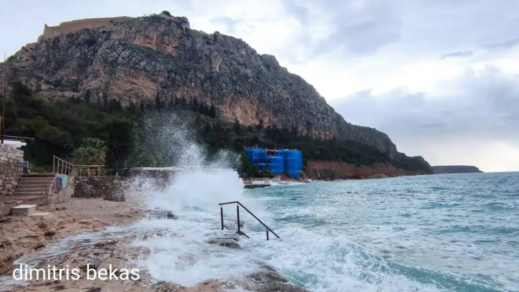 άνεμοι κύματα κακοκαιρία Ναύπλιο