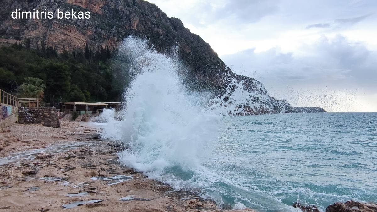 Έντονη προειδοποίηση για θυελλώδεις ανέμους στο Νοτιοδυτικό Αιγαίο