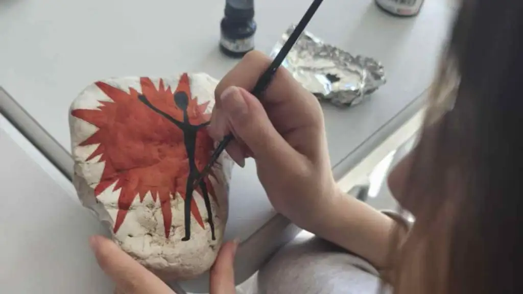 Ζωγραφική σε βότσαλα από το Καλλιτεχνικό Σχολείο Αργολίδας