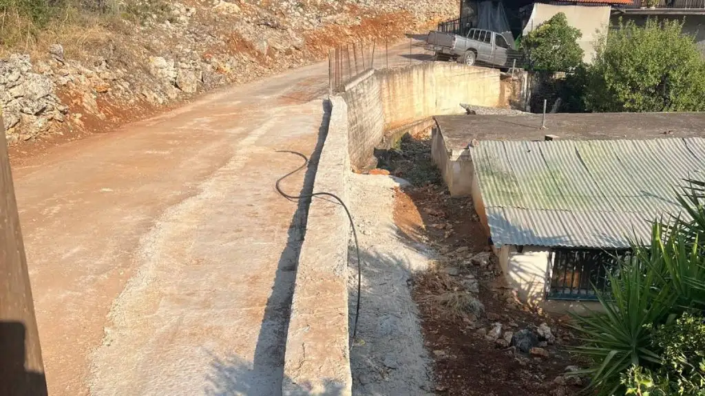 τοιχία αντιστήριξης σε Σκοτεινή, Σχινοχώρι και Μαλαντρένι