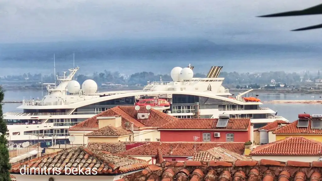 Το κρουαζιερόπλοιο le dumont d'urville στο Ναύπλιο