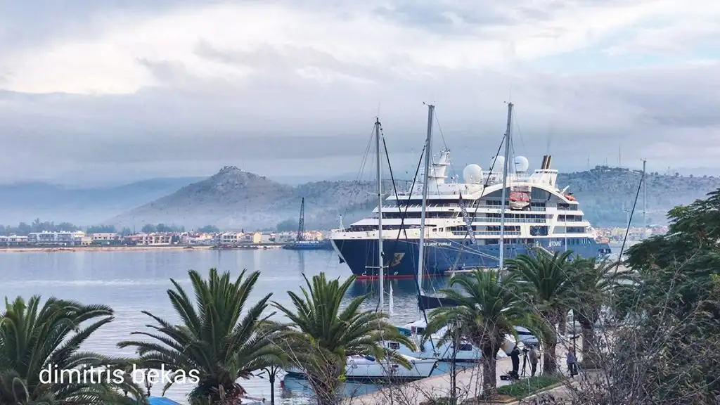 Το κρουαζιερόπλοιο le dumont d'urville στο Ναύπλιο