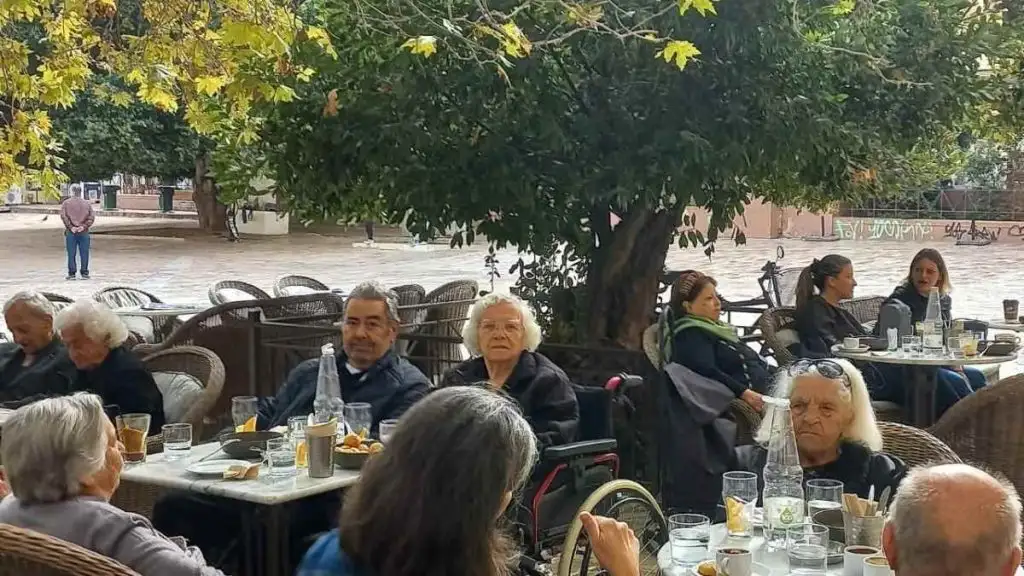 Ωφελούμενοι γηροκομείου Ναυπλίου- πλ. Συντάγματος