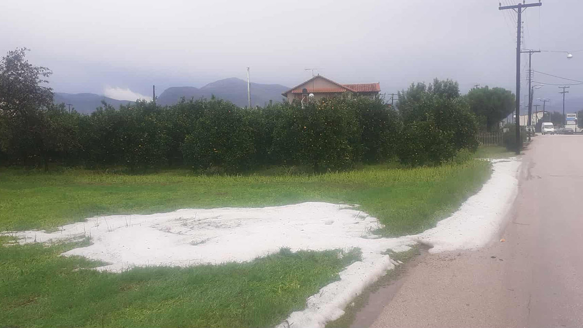 Η Αργολίδα μετρά πληγές μετά το σφοδρό χαλάζι – Έπεσε στέγη από εκκλησία