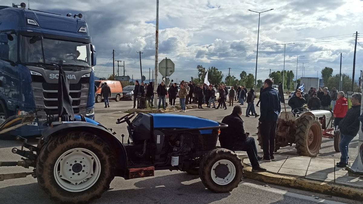 Αργολίδα: Οι αγρότες του μπλόκου Μαλαχιά συνεχίζουν δυναμικά