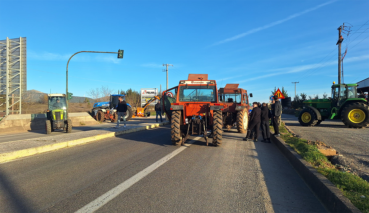 Οργή στον αγροτικό κόσμο – Αποκλεισμοί δρόμων σε Νεστάνη και Τρίπολη