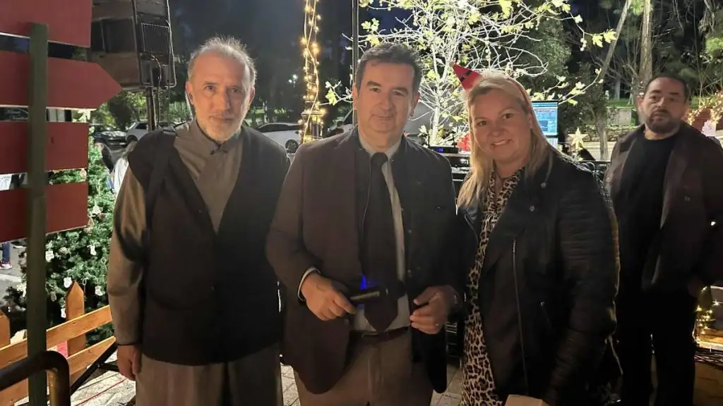 άναμμα δέντρου Κεφαλάρι