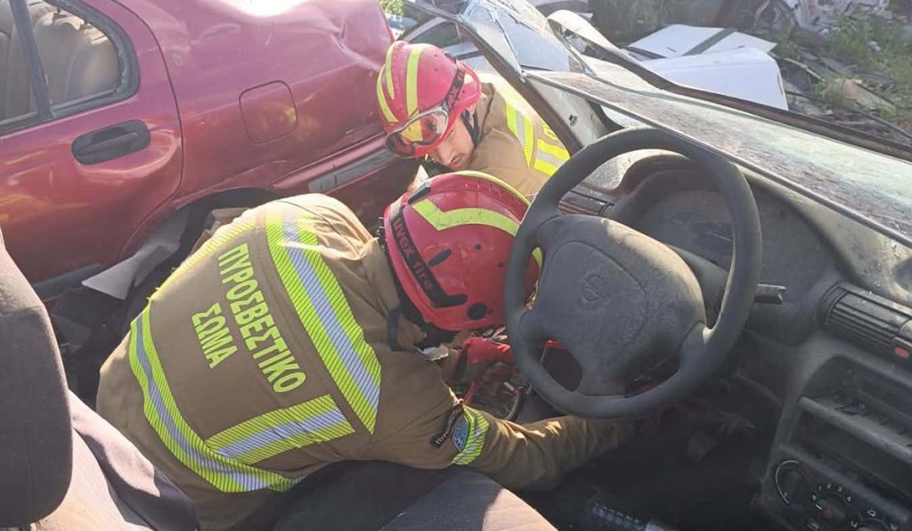 Εκπαίδευση για το προσωπικό του Πυροσβεστικού Κλιμακίου Κρανιδίου στην αντιμετώπιση τροχαίων ατυχημάτων