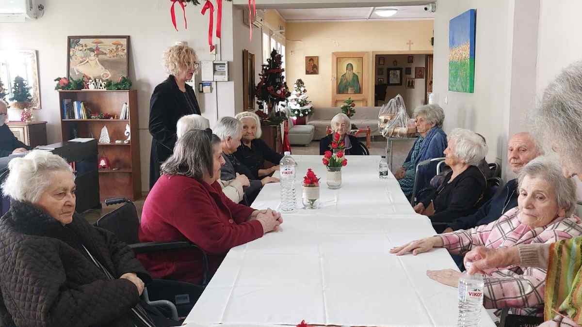 Χριστουγεννιάτικη ζεστασιά στο Γηροκομείο Ναυπλίου