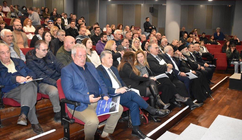 Με μεγάλη επιτυχία πραγματοποιήθηκε Ενημερωτική Ημερίδα για τον νέο Κώδικα Οδικής Κυκλοφορίας και την Οδική Ασφάλεια με τίτλο: «Στόχος μας …..Κανένα ατύχημα»