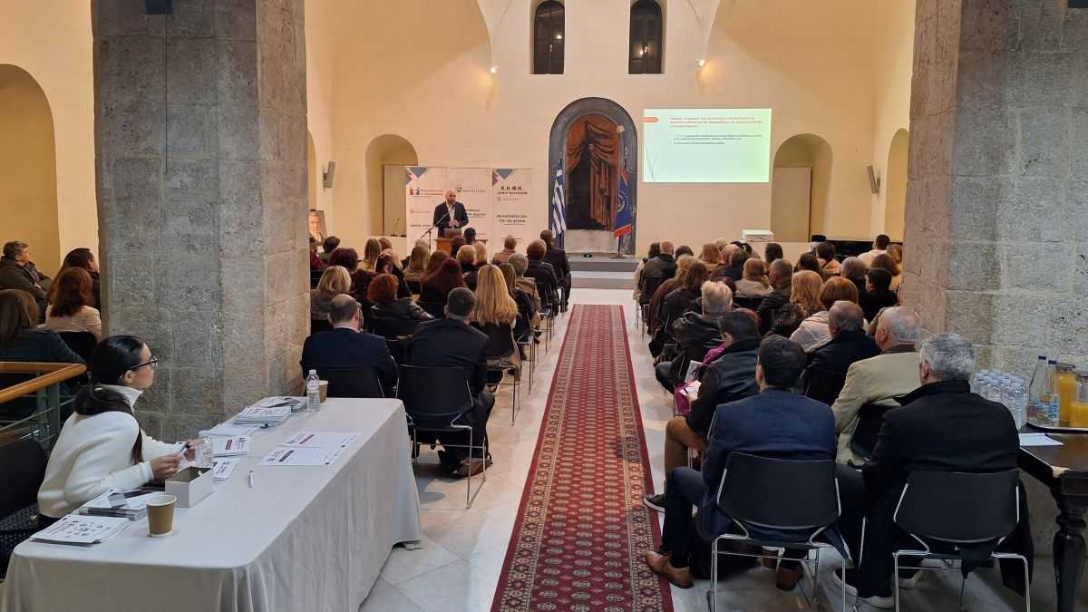 Ναύπλιο: Ο απολογισμός Δικαίου για την κοινωνική πρόνοια και το αδιαχώρητο στο Βουλευτικό