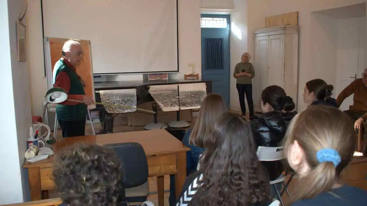 Περιήγηση των μαθητών και μαθητριών του Καλλιτεχνικού Σχολείου Αργολίδας στο ιστορικό Άργος