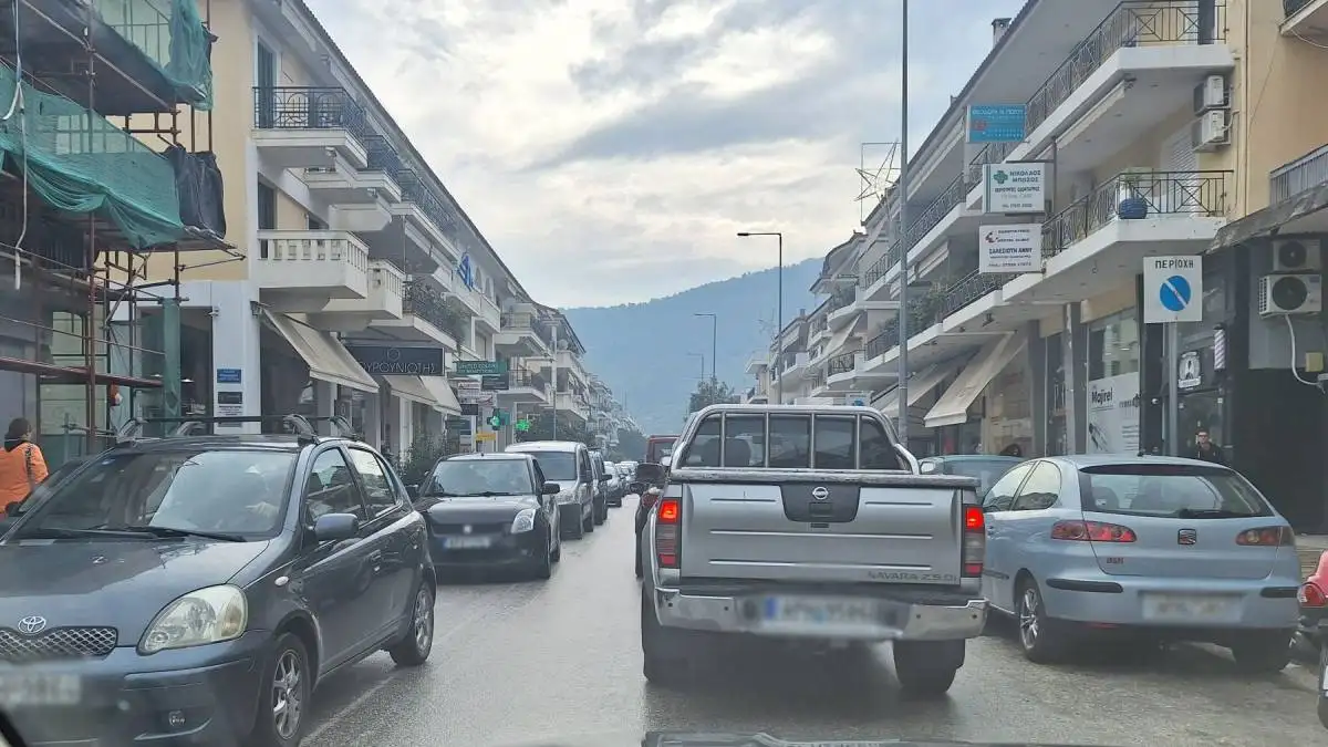 Μπλοκαρισμένο από αυτοκίνητα το Ναύπλιο