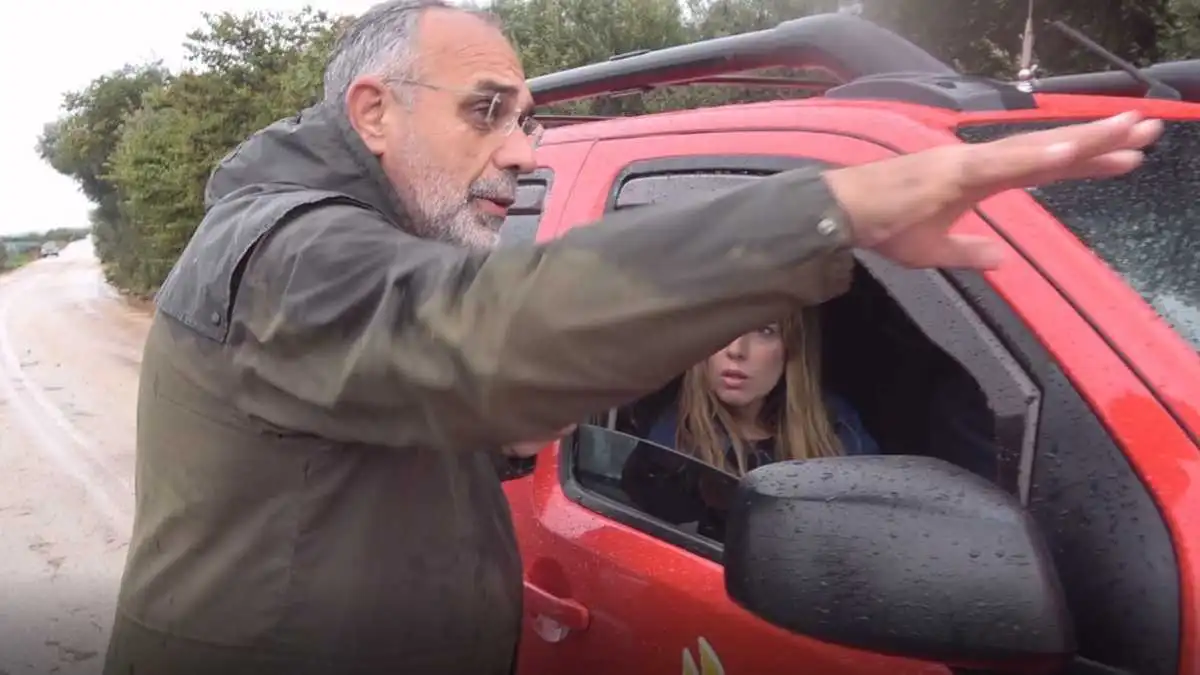 Ορφανός στα Ίρια: «Μάχη» με τον Ράδο και τις λάσπες – Επιχείρηση διάνοιξης δρόμων (Εικόνες)