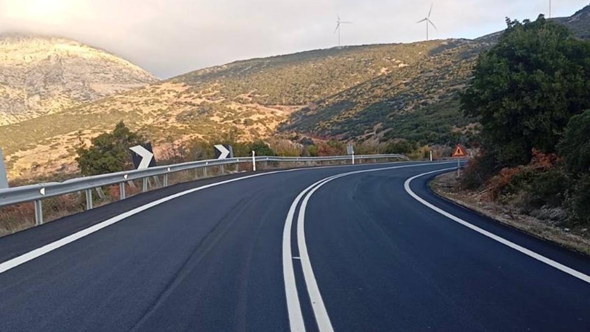Νέες ασφαλτοστρώσεις σε κομβικούς δρόμους της Αργολίδας