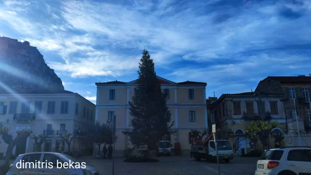 στολισμός Δημαρχείο Ναύπλιο Χριστούγεννα