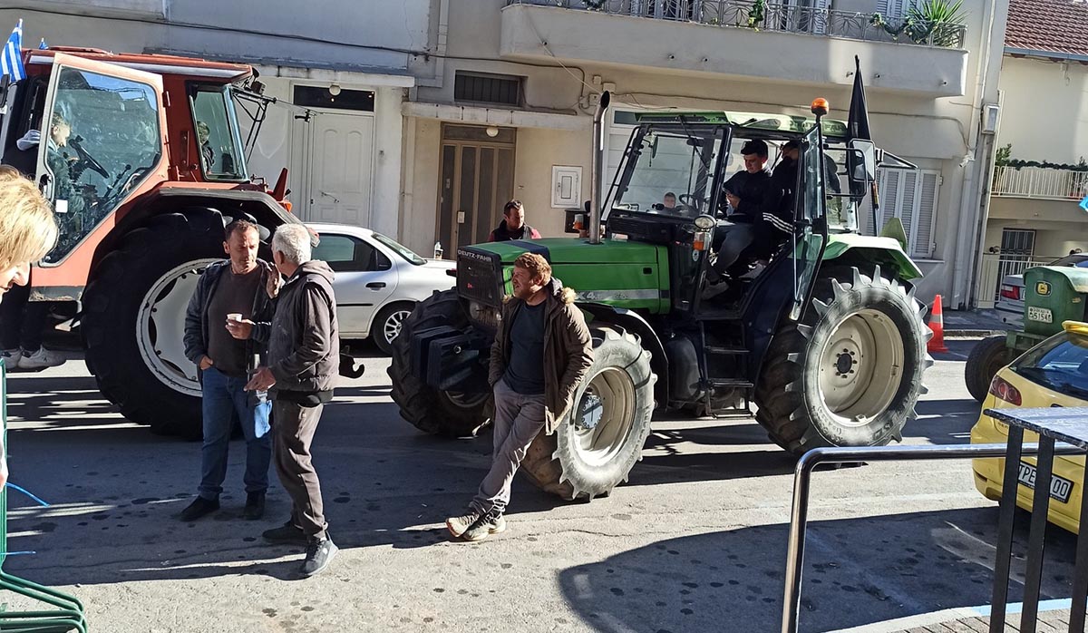 «Βράζουν» οι αγρότες στην Πελοπόννησο – Ένταση και δυσαρέσκεια στην Τρίπολη