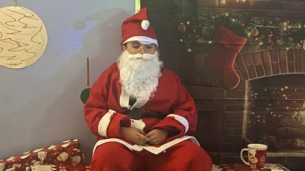 χριστουγεννιάτικη εκδήλωση του Νηπιαγωγείου και Δημοτικού Σχολείου Νεοχωρίου