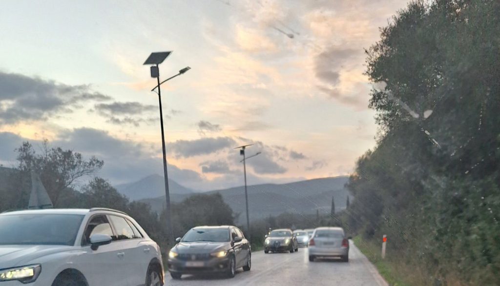 Κίνηση μποτιλιάρισμα ουρές Δερβενάκια Παλιά Εθνική Οδός Άργους - Κορίνθου