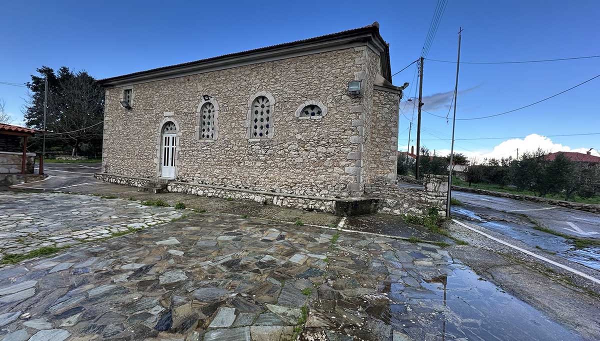 Περιηγητές στο Κόκκινο Μεσσηνιας