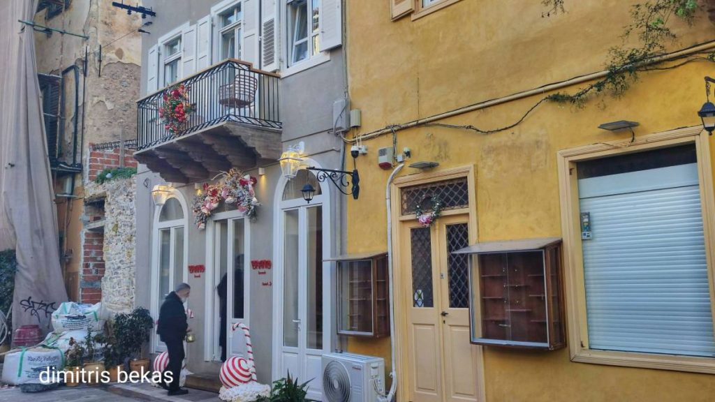 παπάς αγιασμός παραμονή Θεοφανείων Ναύπλιο