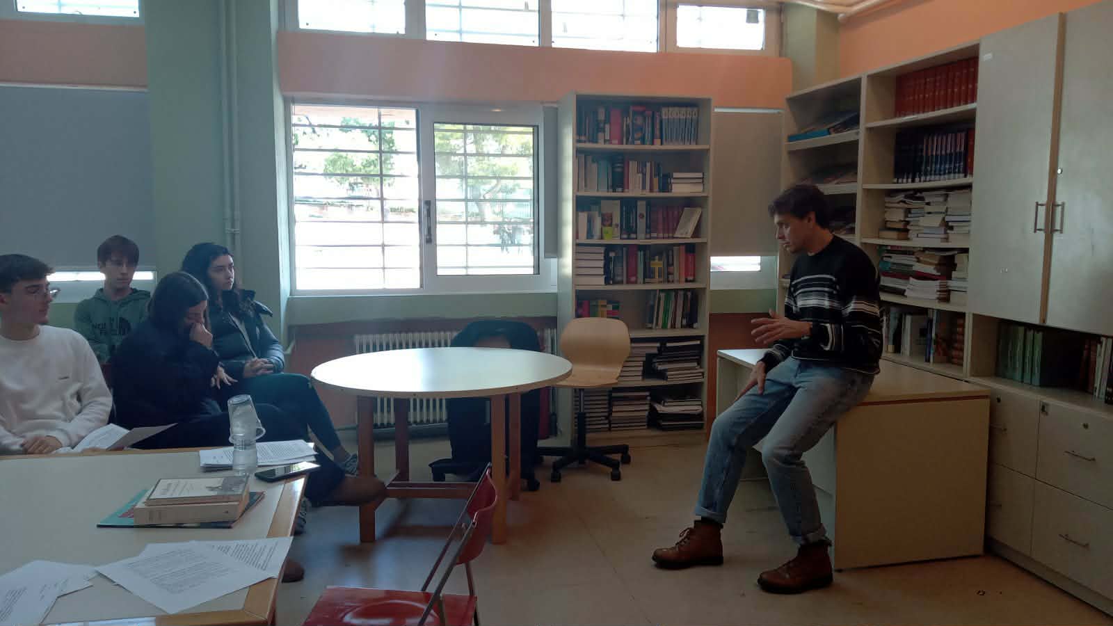 Άργος: Ο Δημήτρης Πασσάς επέστρεψε στα παλιά του «θρανία»