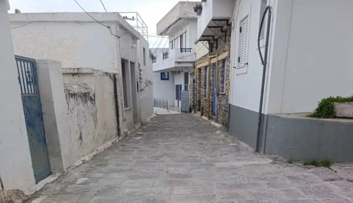 Ερμιόνη: Άλλαξαν όψη τα σοκάκια στα Μανδράκια