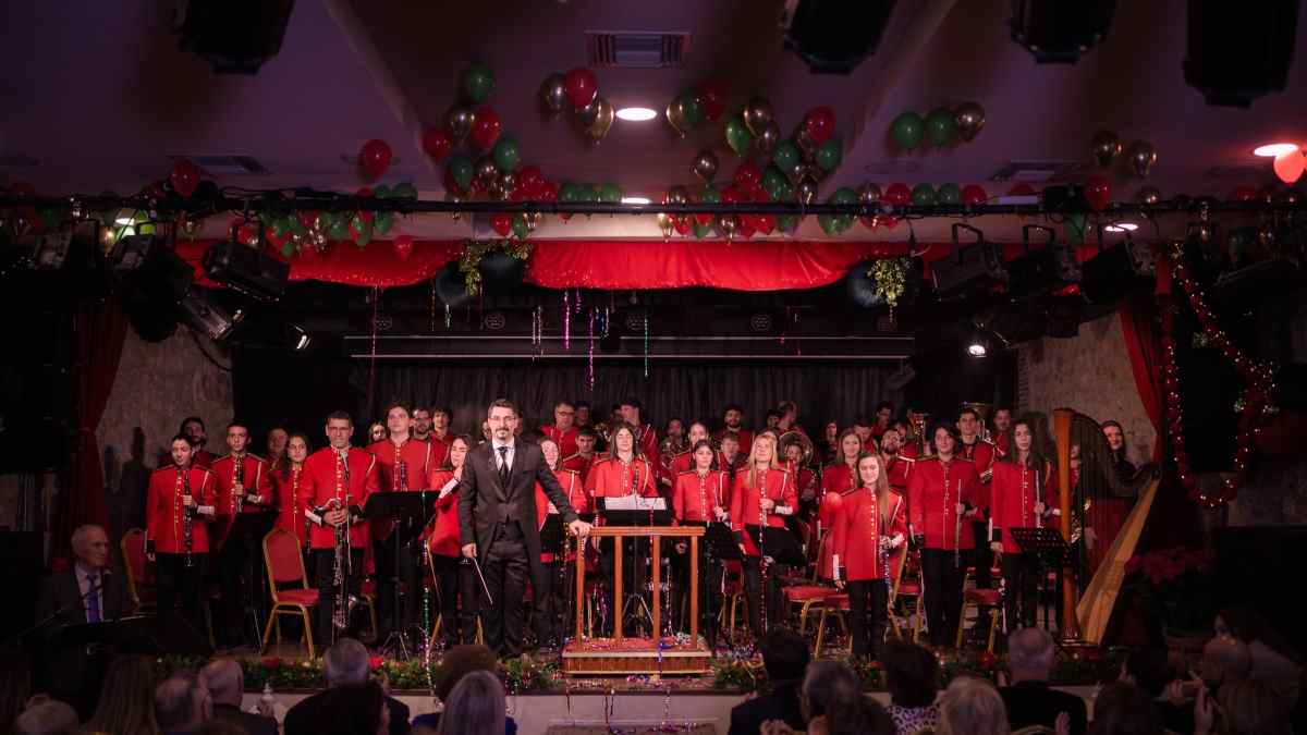 Με μουσική, λάμψη και αισιοδοξία υποδέχτηκε το 2026 ο δήμος Άργους Μυκηνών