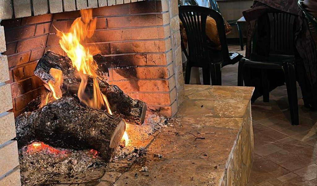 Τζάκι Μίλα Οιχαλίας