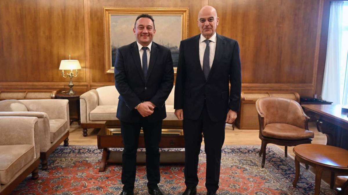 Τρίπολη: Σημαντικές αποφάσεις για τα στρατόπεδα μετά τη συνάντηση Βλάση – Δένδια