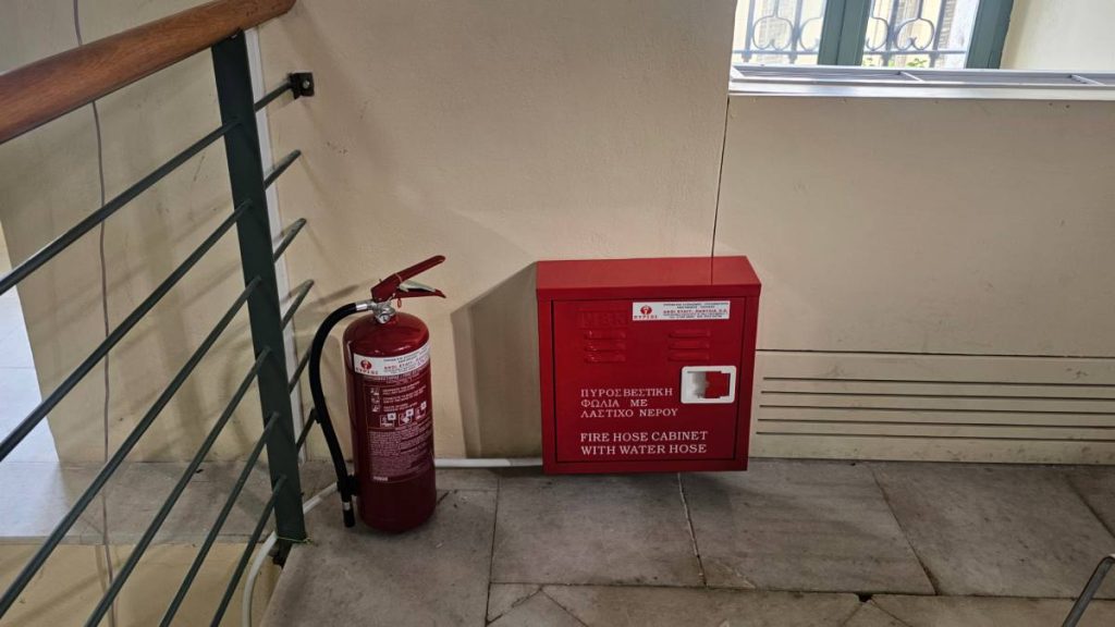 vouleutiko pyrosvestiki folia